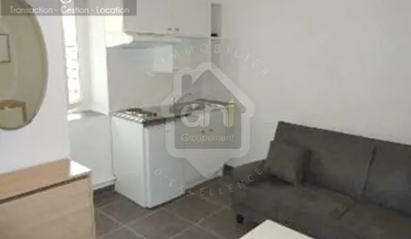 Studio 1 pièce 17 m²