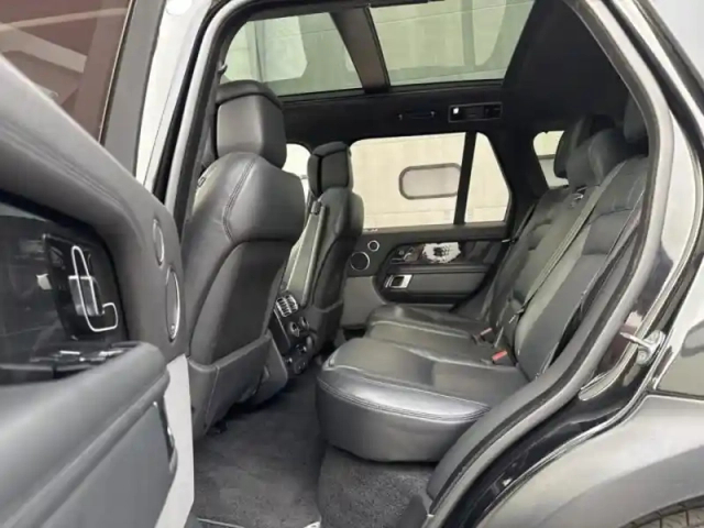 Land Rover Range Rover 4.4 sdv8 339ch autobiography swb mark ix — photo 9