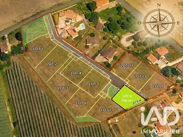 Terrain 766 m²