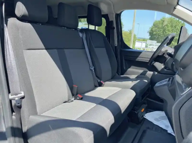 Opel Vivaro fourgon fg xl 2.0 bluehdi 145ch s&amp;s cabine approfondie fixe eat8 — photo 27