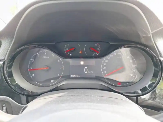 Opel Corsa 1.2 turbo 100 ch bvm6 — photo 30