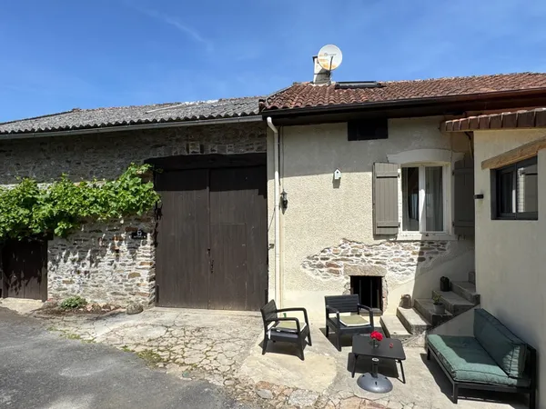 Deux maisons pour le prix d'une & dépendances - Possible 160 m2 à plus de 200 m2 !