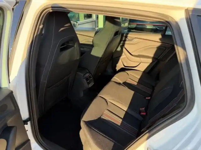 Skoda Kamiq 1.0 tsi evo 2 116ch monte carlo dsg7 — photo 8