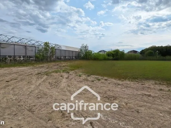 Terrain 24 893 m² Gergy