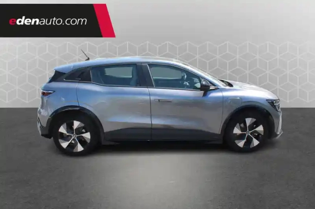 Renault Megane e-tech ev60 220 ch super charge — photo 5