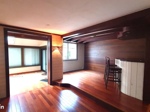 Appartement 3 pièces 95 m2 avec garage