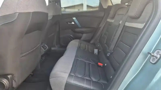 Citroën C4 e- 136 ch automatique — photo 10