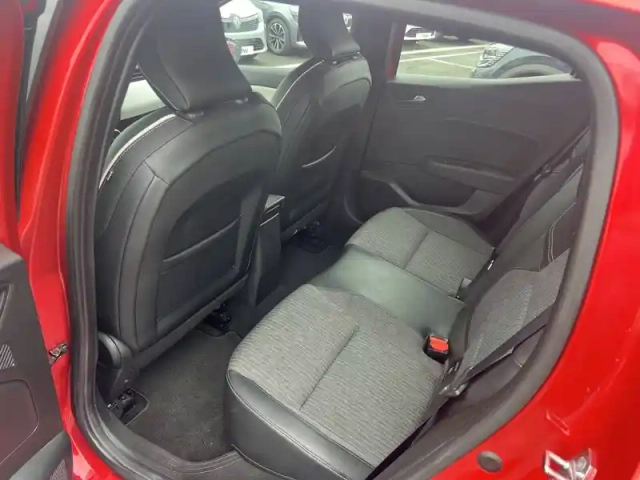 Renault Clio tce 90 — photo 23
