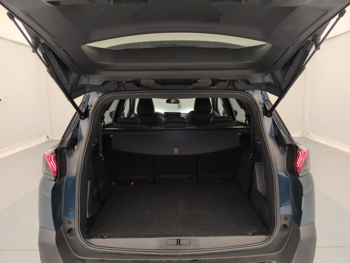 Peugeot 5008 — photo 21