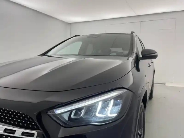 Mercedes Gla 250 e hybrid eq 8g-dct — photo 12
