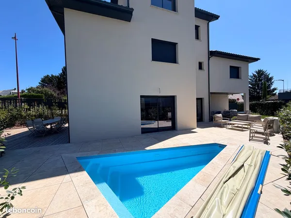 🏡 Colocation premium - Chambre privée meublée avec bureau | Piscine & fibre | Maison individuelle to