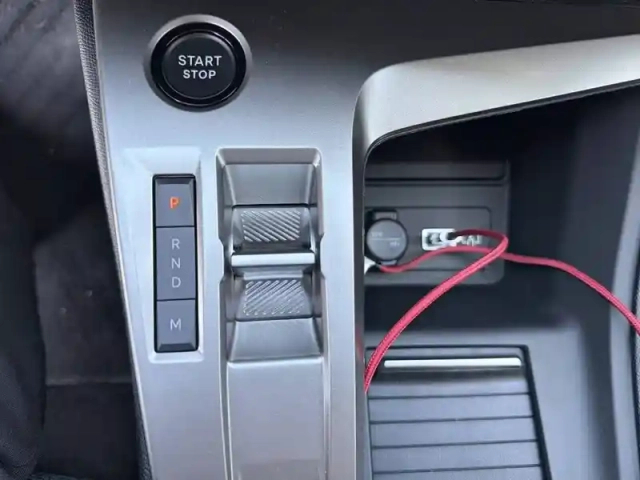 Peugeot 308 hybrid 145 e-dcs6 — photo 14