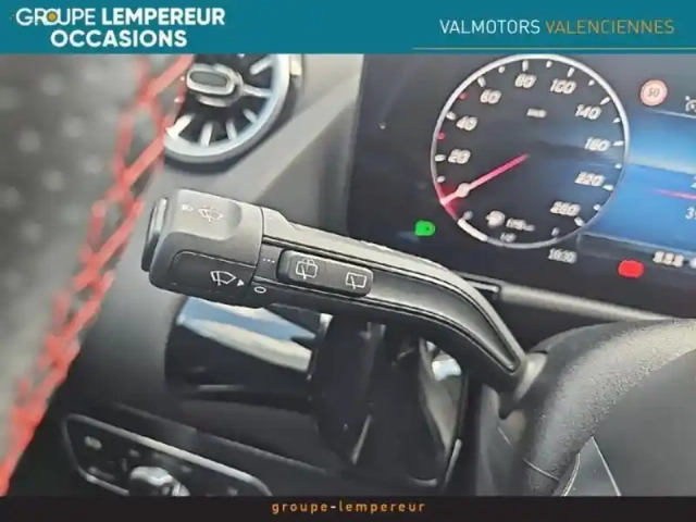 Mercedes Gla 180 d 116ch amg line 8g-dct — photo 15