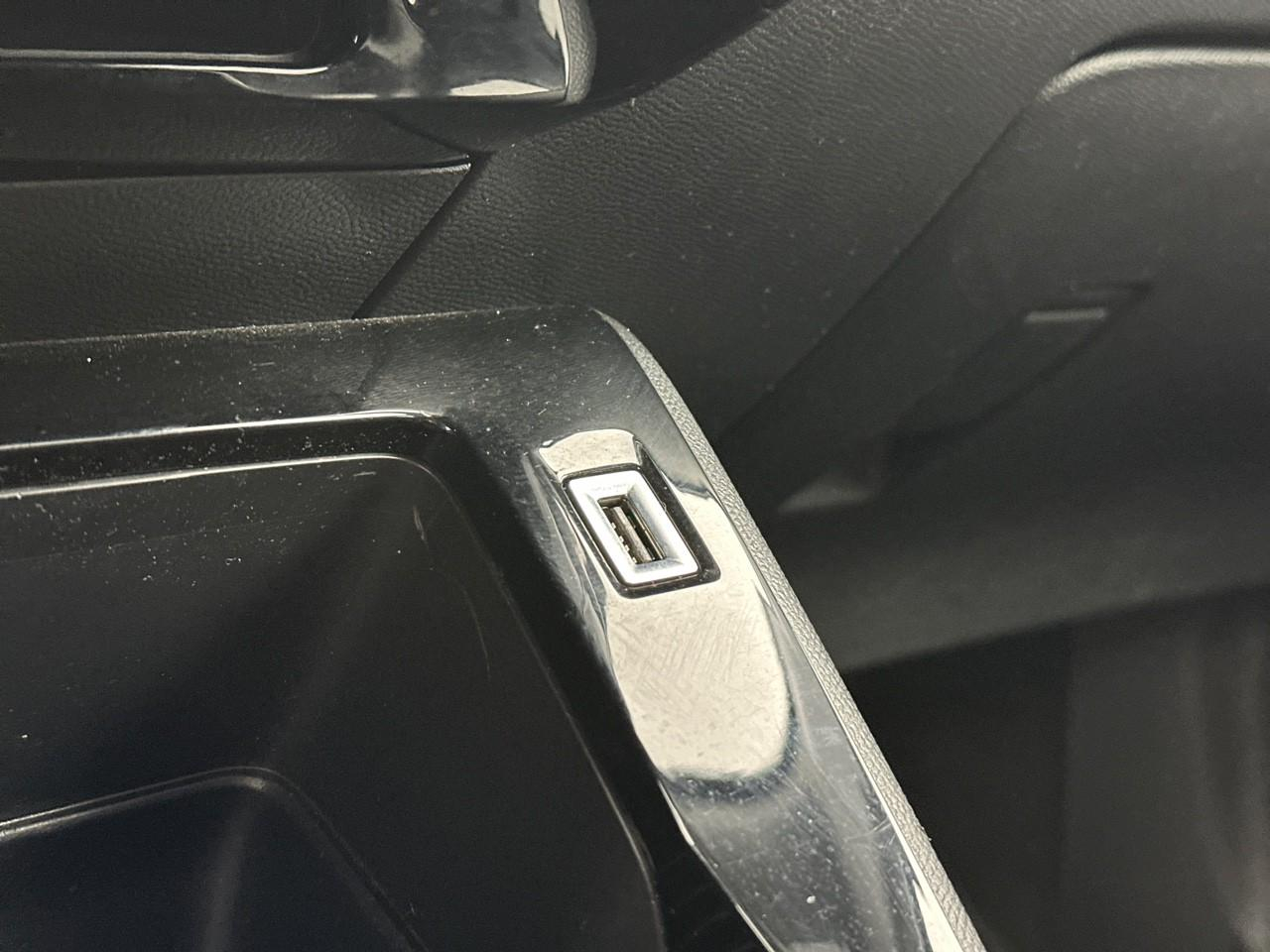 Peugeot 2008 puretech 100 s&s bvm6 style — photo 27