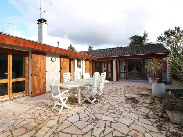Maison de plain-pied 7 pièces 133 m²