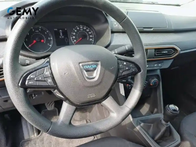 Dacia Sandero tce 90 - 22 — photo 13