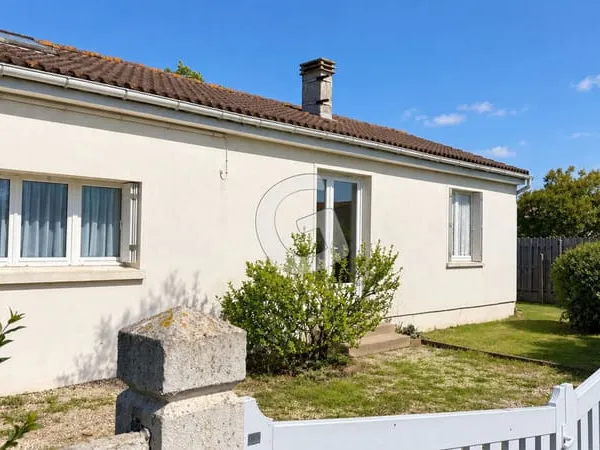 MAISON 4 PIECES 74M² A VENDRE GRUES
