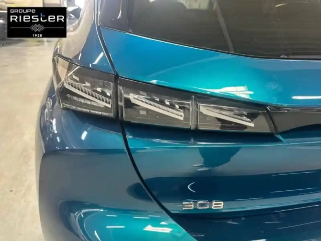 Peugeot 308 puretech 130ch s&amp;s eat8 — photo 17