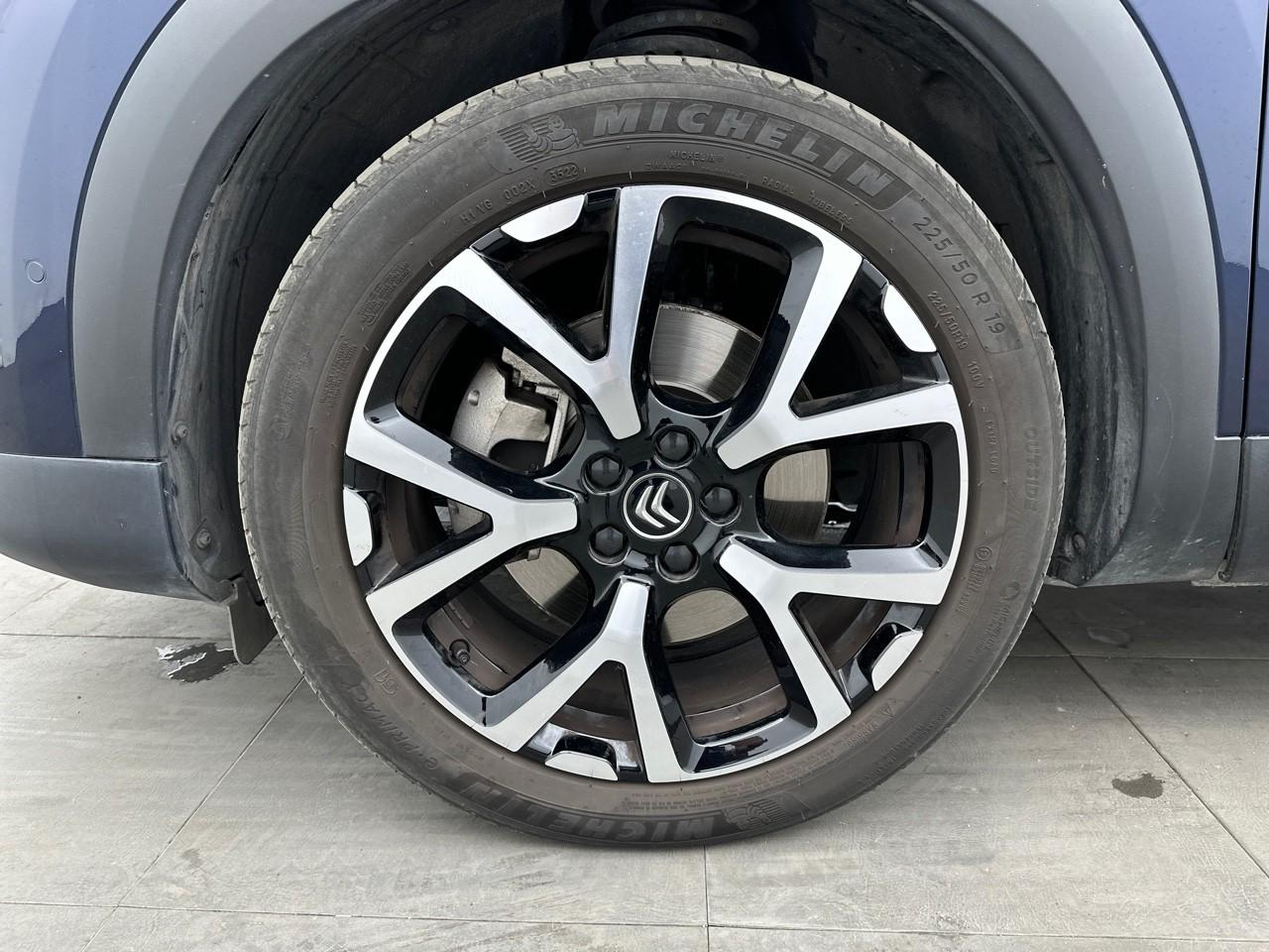 Citroën C5 Aircross hybride rechargeable 225 e-eat8 shine pack — photo 14