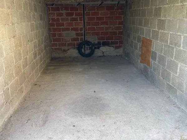 Box garage