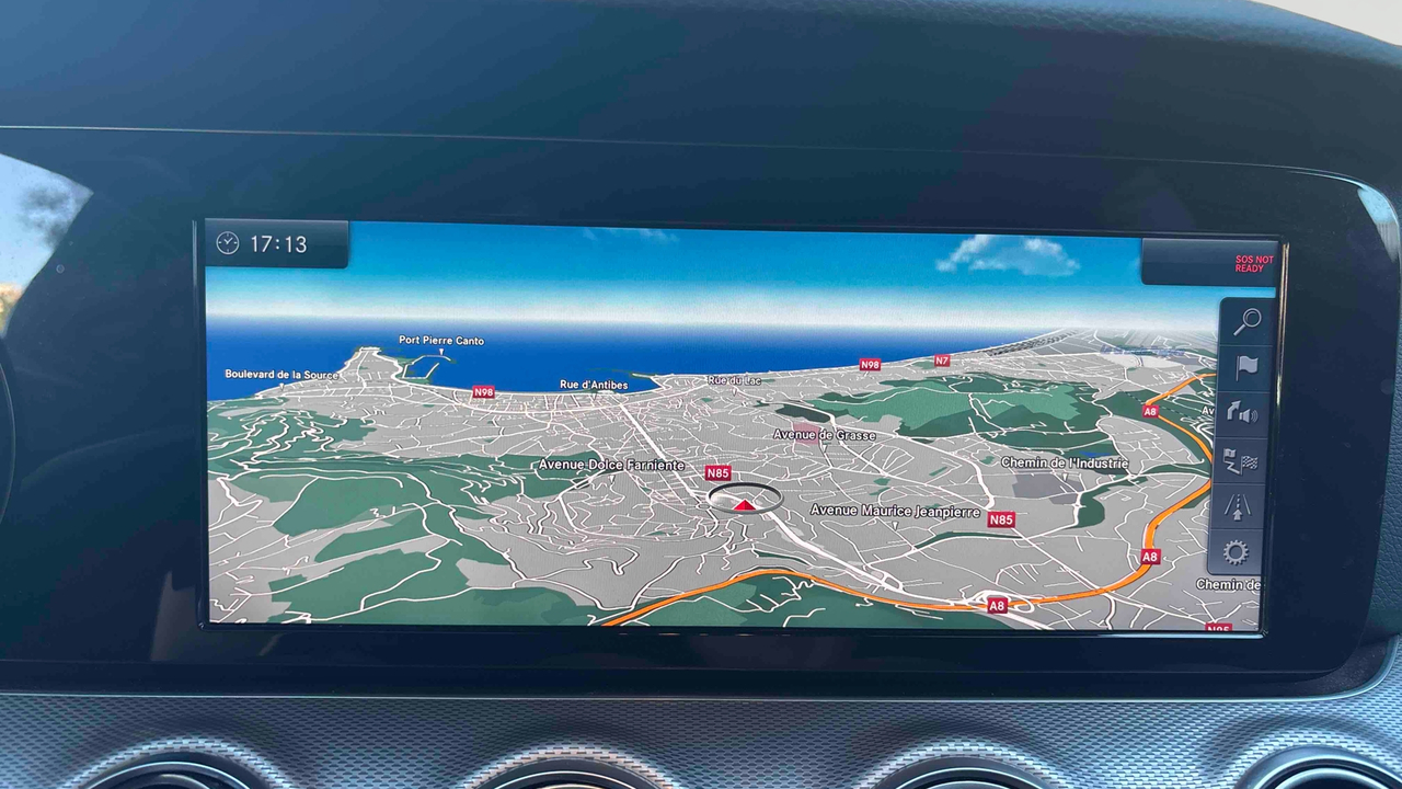 Mercedes Classe E 200 9G-Tronic — photo 15