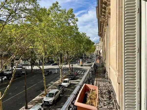 Appartement 5 pièces 177 m²
