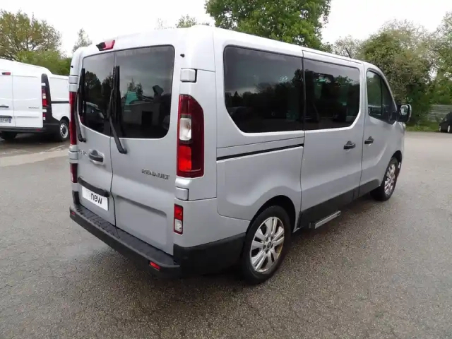 Renault Trafic l1 dci 150 energy s&amp;s — photo 10