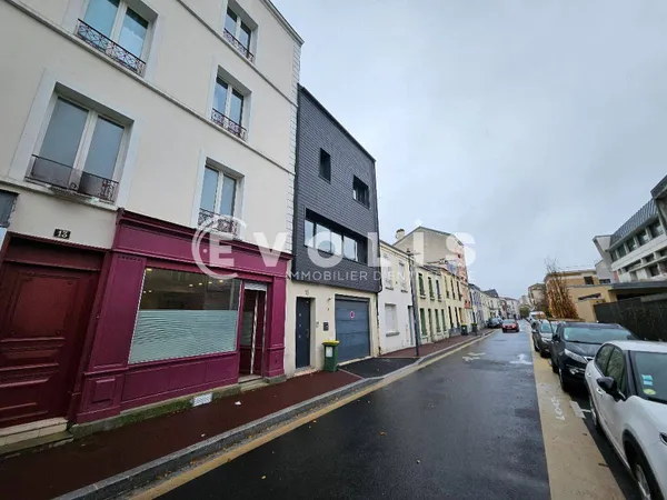 Local commercial 90 m²