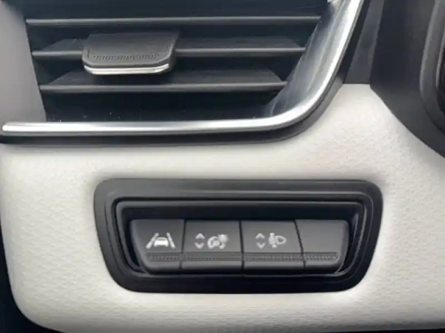Renault Clio tce 90 x-tronic — photo 50