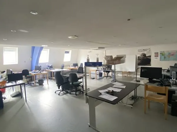 JEANNE D'ARC - Plateau de bureaux 280m2 - 815 000 EUR