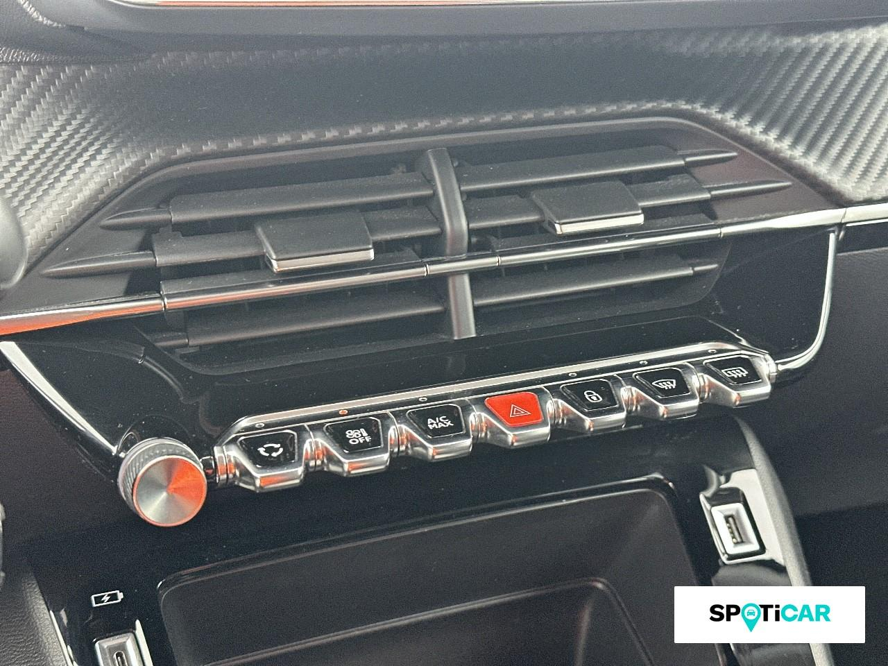 Peugeot 2008 1.2 puretech 130ch s&s style eat8 — photo 15