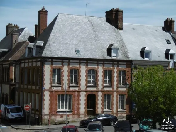Maison 11 pièces 252 m²