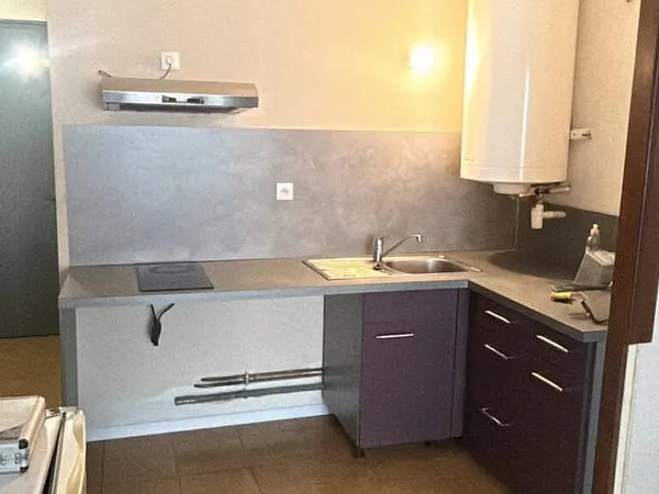Studio 1 pièce 28 m²