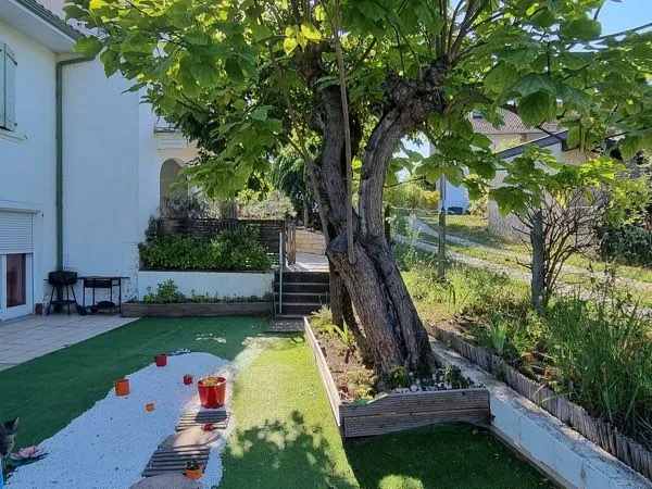 Appartement au calme face au canal