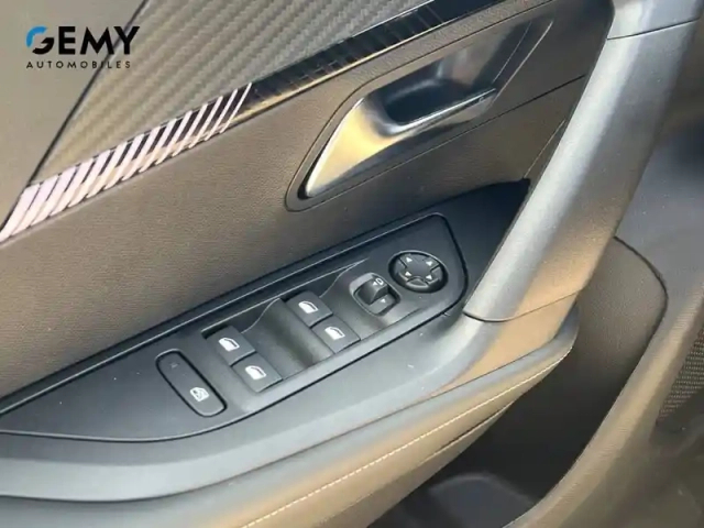 Peugeot 2008 electrique 54 kwh 156 ch — photo 38