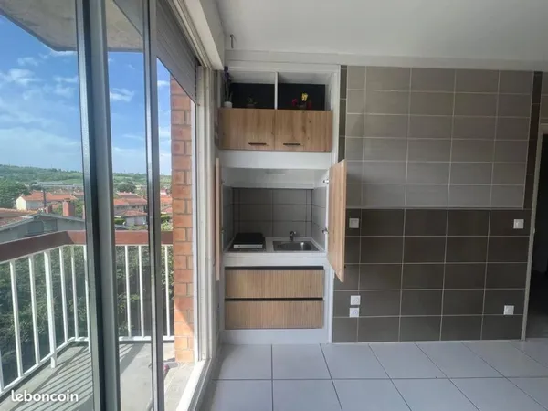 Studio 1 pièce 28 m²