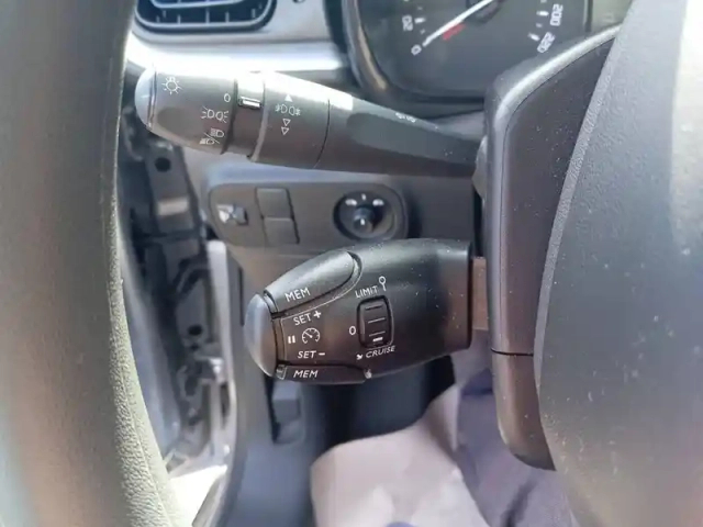 Citroën C3 puretech 83 s&amp;s bvm5 — photo 19