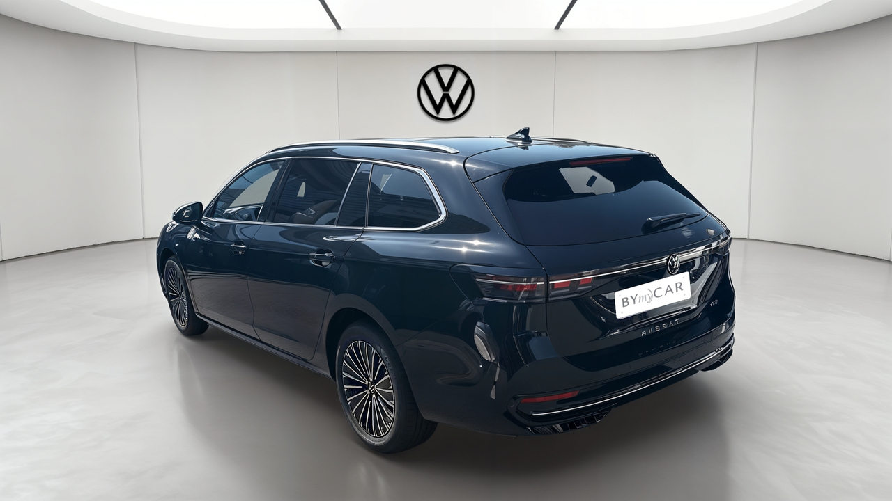 Volkswagen Passat 1.5 eTSI OPF 150 DSG7 — photo 3