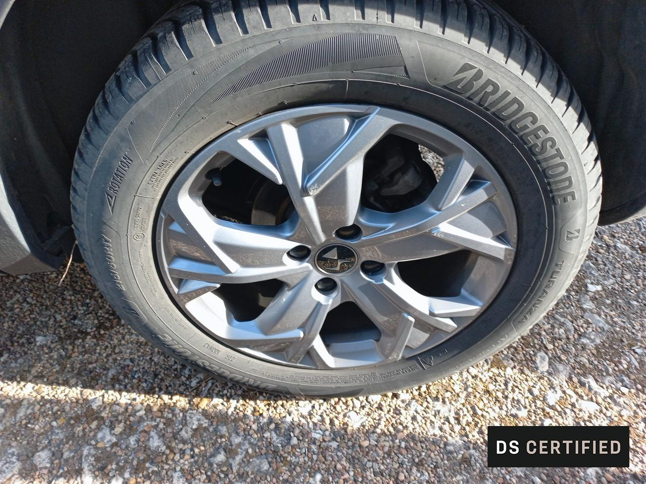 Ds Ds 3 crossback bluehdi 130 s&s eat8 business — photo 4