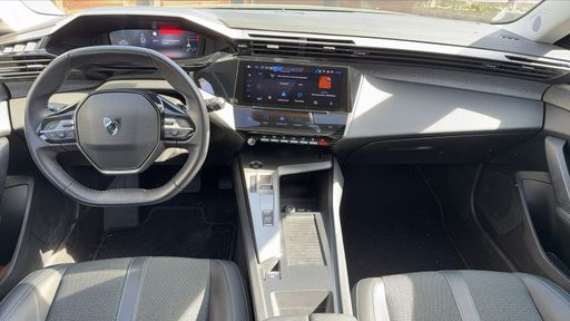 Peugeot 308 1.2 Puretech 130 EAT8 - Allure Pack – 2023 – 53452 km – Essence – Boîte Automatique — photo 24