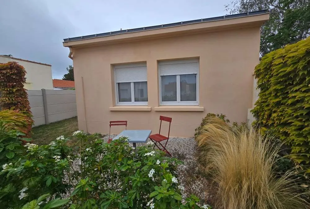 Photo 1
