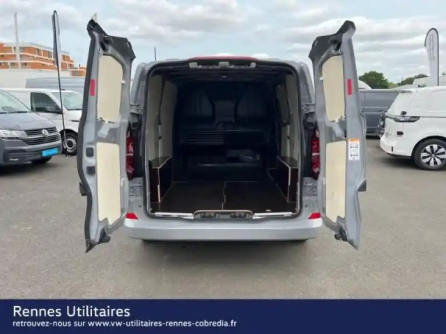 Volkswagen Transporter fg van l1 2.0 tdi 150ch business bva8 — photo 22