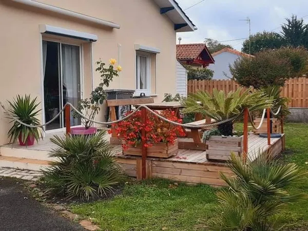 2 maisons 100m2 sur terrain 491m2 ,totalement indépendantes 450000