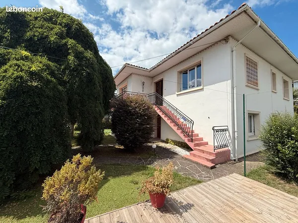 Maison 6 pièces 174 m²