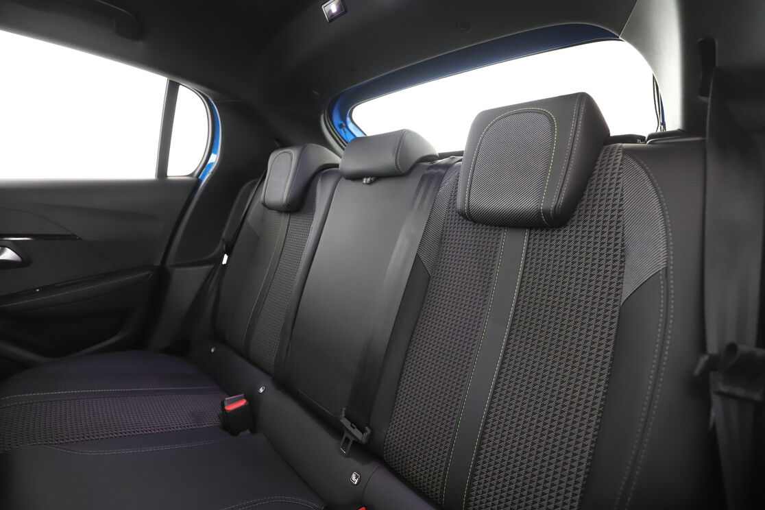 Peugeot 208 Electrique 50 kWh GT Line — photo 13