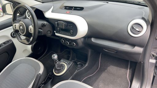 Renault Twingo 0.9 TCe 90 - Limited – 2017 – 75596 km – Essence – Boîte Manuelle — photo 40