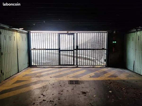 Garage Box Sécurisé Cote Pavée 12m2