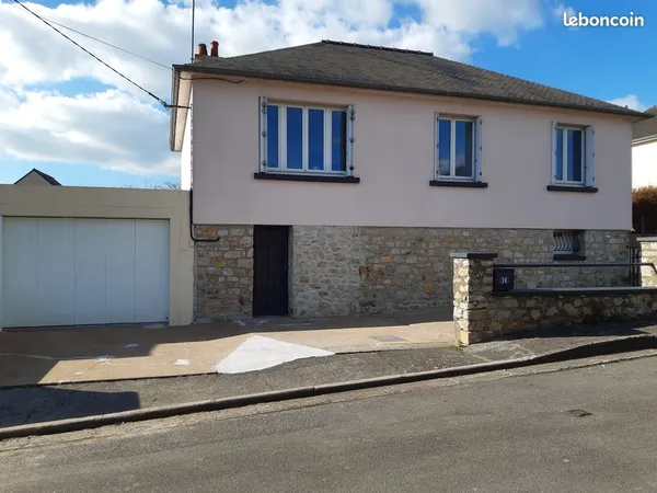 Maison. 4 pièces. 80 m2