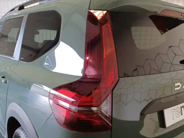 Dacia Jogger eco-g 100 5 places gsr2 — photo 24
