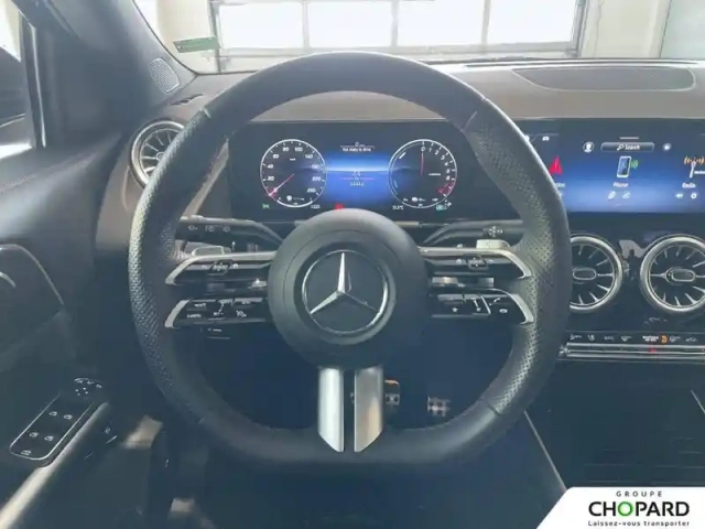 Mercedes Gla 250 e hybrid eq 8g-dct — photo 16